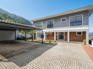ca5db5d0c695a7752d5afb707187a2e04e238e43 · Casa linear de 140 m² com 3 quartos e acabamento nobre no Alto, Teresópolis | Condomínio exclusivo p