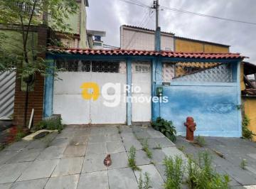 Casa · 80m² · 2 Quartos · 3 Vagas · Casa em Condomínio : / Residencial / Praça Seca