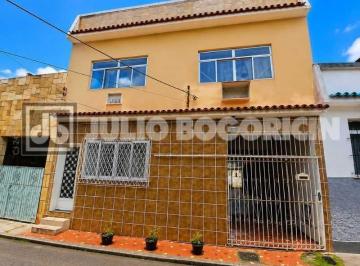 Casa · 102m² · 3 Quartos · 2 Vagas · Casa de 3 Quartos Com 2 Vagas|Vila Fechada|Intendente Magalhães|Madureira