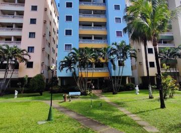 Apartamento · 54m² · 2 Quartos · 1 Vaga · Apartamento 2/4, sala, varanda, banheiro social, area e banheiro de servicos e 01 vaga de garagem.