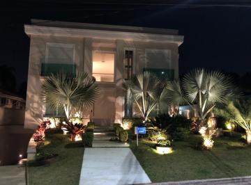 Casa · 562m² · 4 Quartos · 6 Vagas · Casa para venda e aluguel em Alphaville de 561.90m² com 4 Quartos, 4 Suites e 6 Garagens