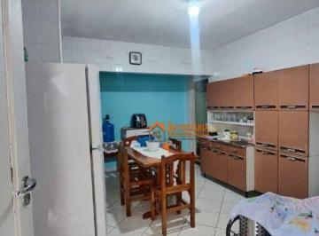 Casa · 250m² · 3 Quartos · 2 Vagas · Sobrado em Jardim Presidente Dutra, Guarulhos/SP de 250m² 3 quartos à venda por R$ 585.000,00