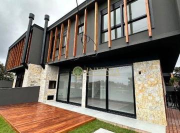 Casa · 143m² · 3 Quartos · 1 Vaga · Casa em Morro das Pedras, Florianópolis/SC de 143m² 3 quartos à venda por R$ 1.490.000,00