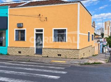 Casa · 219m² · 3 Quartos · 4 Vagas · Casa para venda em Centro de 219.00m² com 3 Quartos e 4 Garagens