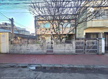 Imagem 1 · Casa para aluguel em Centro, Nova Iguaçu