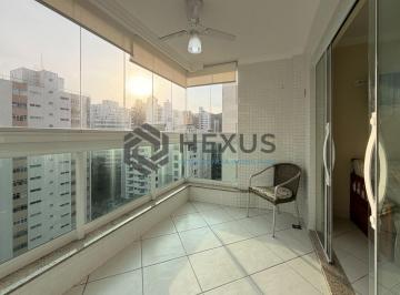 Foto · Apartamento reformado com varanda a 50m da praia nas Pitangueiras, Guarujá