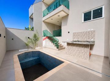 Casa · 150m² · 3 Quartos · 2 Vagas · Casa em Rua Quero-quero - Jardim Olímpico - Maringá/PR