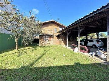 Casa · 246m² · 4 Quartos · 3 Vagas · Casa 04 dormitórios sendo 1 suíte no Campeche - Florianópolis