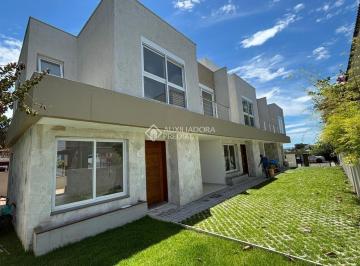 Casa · 123m² · 3 Quartos · 2 Vagas · Casa com 3 Quartos e 3 banheiros à Venda no Campeche