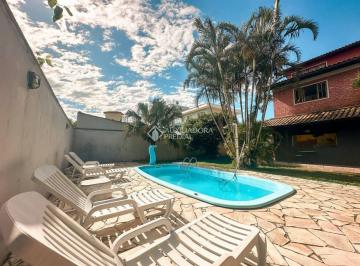 Casa · 135m² · 4 Quartos · Casa Ampla com pátio e piscina no Campeche
