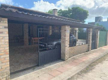 Casa · 168m² · 3 Quartos · Encantadora Casa Rústica no Campeche