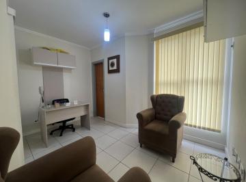 Comercial · 28m² · Sala Comercial com elevador no Centro de Taubaté-SP: 1 sala, 1 banheiro, 28m² - Imperdível!