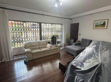 Casa de 3 quartos, · Casa térrea de 186m², 3 dormitórios ( 2 suítes), 4 vagas e área gourmet.