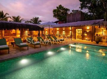 Casa · 484m² · 4 Quartos · 2 Vagas · Casa à Venda no João Vieira, Trancoso/BA — 484m², 4 Suítes, Piscina com Borda Infinita e Jardim.