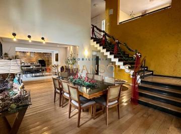 Casa · 401m² · 5 Quartos · 6 Vagas · Casa de Alto Padrão de 401 m² à Venda com 2 Suítes e Espaço Gourmet no Belvedere, Belo Horizonte - M