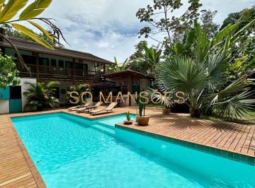 Casa · 246m² · 4 Quartos · Casa Espaçosa de 246 m² à Venda com 4 Suítes e Piscina Privativa no Condomínio Coqueiral - Bahia, Tr