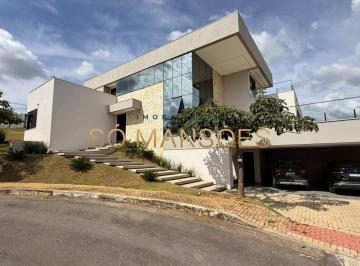 Casa · 369m² · 4 Quartos · 3 Vagas · Casa Moderna no Gran Royalle Aeroporto, Confins/MG — 370m², 4 Quartos, 2 Suítes, Piscina.