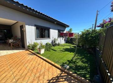 be789623794967f11924298c52a40d450e9a9000 · Casa com 3 dormitórios à venda, 118 m² por R$ 550.000,00 - Floresta - Cascavel/PR