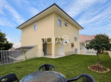 Casa · 221m² · 3 Quartos · 2 Vagas · CASA EM CONDOMÍNIO COM 3 QUARTOS, 2 VAGAS DE GARAGEM