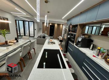 Casa · 235m² · 4 Quartos · 2 Vagas · Sobrado à venda 4 quartos 1 suíte 2 vagas Pinheirinho - Santo André - SP