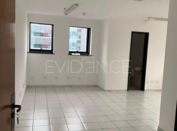Comercial · 33m² · 1 Quarto · 1 Vaga · Sala Comercial para locação no Edifício Lloyd Tower