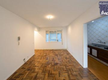 Apartamento · 45m² · 1 Quarto · 1 Vaga · Oportunidade Única no Coração de Porto Alegre: Seu Novo Lar no Centro Histórico!