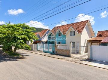 Casa · 105m² · 2 Quartos · 1 Vaga · Casa Geminada em Vargem do Bom Jesus com piscina