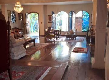 Casa · 444m² · 3 Quartos · 3 Vagas · Sobrado, 3 suítes, banheira hidromassagem, piscina