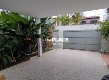 Casa · 270m² · 3 Quartos · 2 Vagas · Espaço e Conforto em Casa Térrea — 3 Suítes, Edícula e 440 m² de Terreno