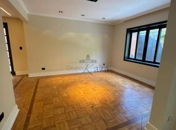 Casa · 420m² · 4 Quartos · 4 Vagas · Casa Sobrado - Jardim Europa - 4 Dormitórios - 420m².