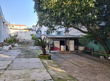 Casa · 200m² · 3 Quartos · 10 Vagas · terreno com duas casas no pátio