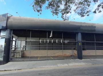 Comercial · 830m² · 9 Vagas · Ponto para alugar em Sorocaba, Vila Santana, com 830 m²