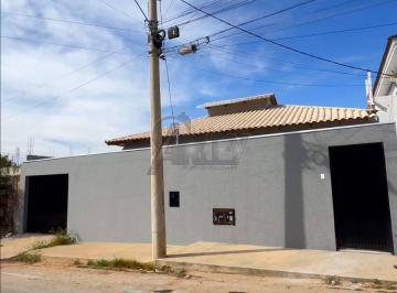 Casa · 140m² · 4 Quartos · 2 Vagas · Casa à Venda – Bairro Esplanada