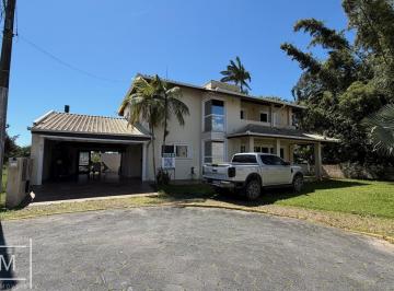 Casa · 250m² · 5 Quartos · 3 Vagas · casa em condomínio fechado Balneário Piçarras SC
