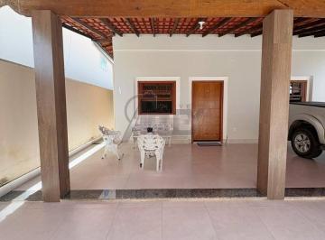 Casa · 3 Quartos · 2 Vagas · Vende se Casa Bairro Santa Lúcia 3 quartos 1 suíte.