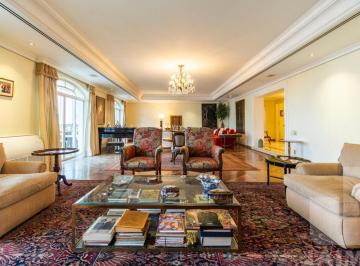 Apartamento · 455m² · 4 Quartos · 5 Vagas · Apartamento alto padrão, 455m², 4 suítes, 5 vagas. Excelente localização.