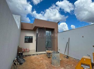 Casa · 125m² · 3 Quartos · 2 Vagas · Casa a venda Bairro Monte Belo 3 quartos sendo 1 suíte Aceita Financiamento