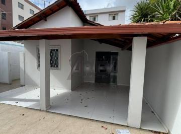 Casa · 180m² · 3 Quartos · 2 Vagas · Vende se Casa Bairro Cândida Câmara area central de Montes Claros