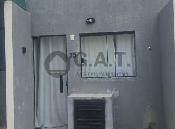 Foto 01 · Casa em Condomínio à Venda em Sorocaba-SP, Bairro Brigadeiro Tobias: 2 Quartos, 2 Salas, 1 Banheiro,