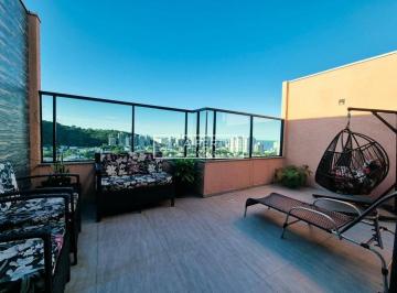 Casa · 240m² · 4 Quartos · 2 Vagas · [TEMPORADA] - Um sobrado triplex completo, mobiliado, ideal para quem busca espaço, conforto e prati