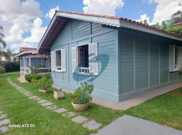 c4b037cae7ce68fe19e7591aad0445072fbf33e7 · Linda Casa com 3 Dormitórios à Venda no Jardim Centenário em Atibaia