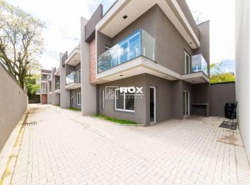 26fde69dd2d4ff6e074f8082517f0b8cdb291fdb · Sobrado Triplex com 2 quartos sendo 1 suíte, e quintal à venda em condomínio fechado - Pilarzinho -