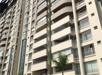 Apartamento · 214m² · 4 Quartos · 4 Vagas · Apartamento para venda em Centro de 213.73m² com 4 Quartos, 2 Suites e 4 Garagens