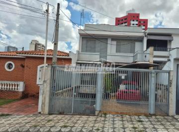 Casa · 225m² · 5 Quartos · 4 Vagas · Casa para venda em Centro de 225.00m² com 5 Quartos e 4 Garagens