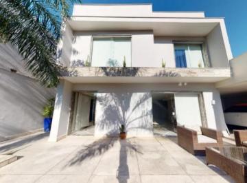 image.jpg · Casa para Venda em Vitória/ES - 5 Dorm. 500 m2 Área Útil