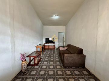 Casa de 3 quartos, Cruzeiro · Casa para reforma bem localizada na Quadra 2 do Cruzeiro Velho