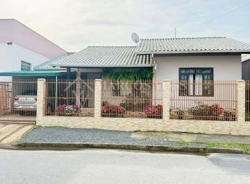 Comercial · 230m² · 2 Quartos · 2 Vagas · Casa + Ponto Comercial no Bairro Benedito - Indaial/SC