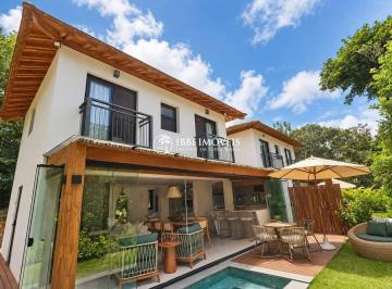 f6a94d4f795a72f5c10444eb16c5123434f116ea · Casa com 3 dormitórios à venda por R$ 2.700.000,00 - Praia do Forte - Mata de São João/BA