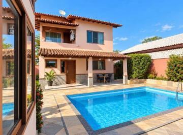 Casa de 3 quartos, Macaé · VENDO CASA ESPETACULAR COM 3 SUÍTES E PISCINA NO MIRANTE DA LAGOA EM MACAÉ