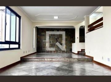 Casa · 200m² · 5 Quartos · 2 Vagas · Casa para Aluguel - Santa Luzia, 5 Quartos,  200 m² - Juiz de Fora